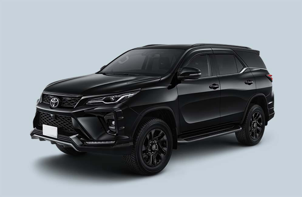 Fortuner (+ driver)